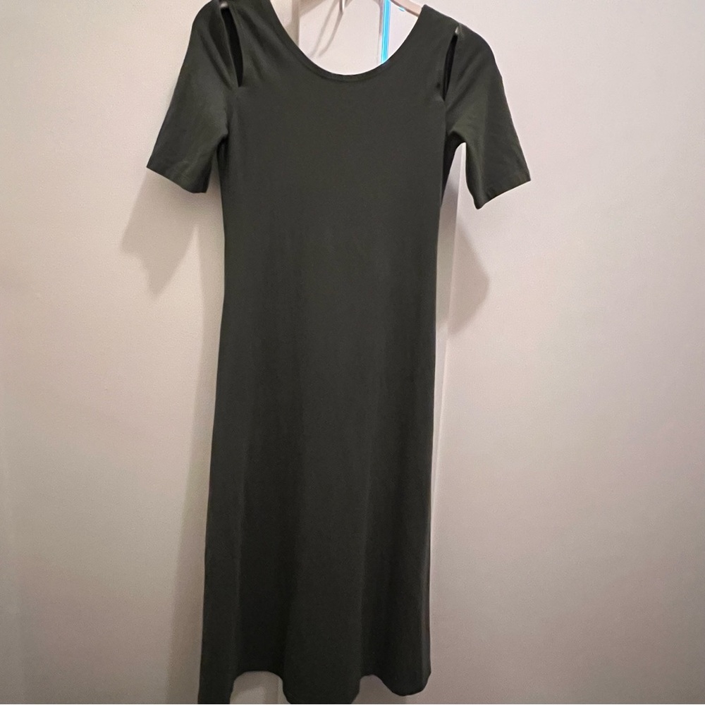 Oak + Fort Green Midi Dress Small Front Cutouts Cotton Spandex Casual‎